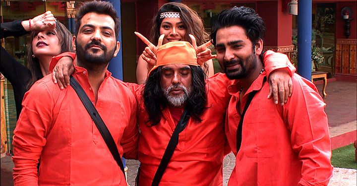 Bigg Boss 10: Here’s What Manu &#038; Manveer Did To Cheer Up Om Swami