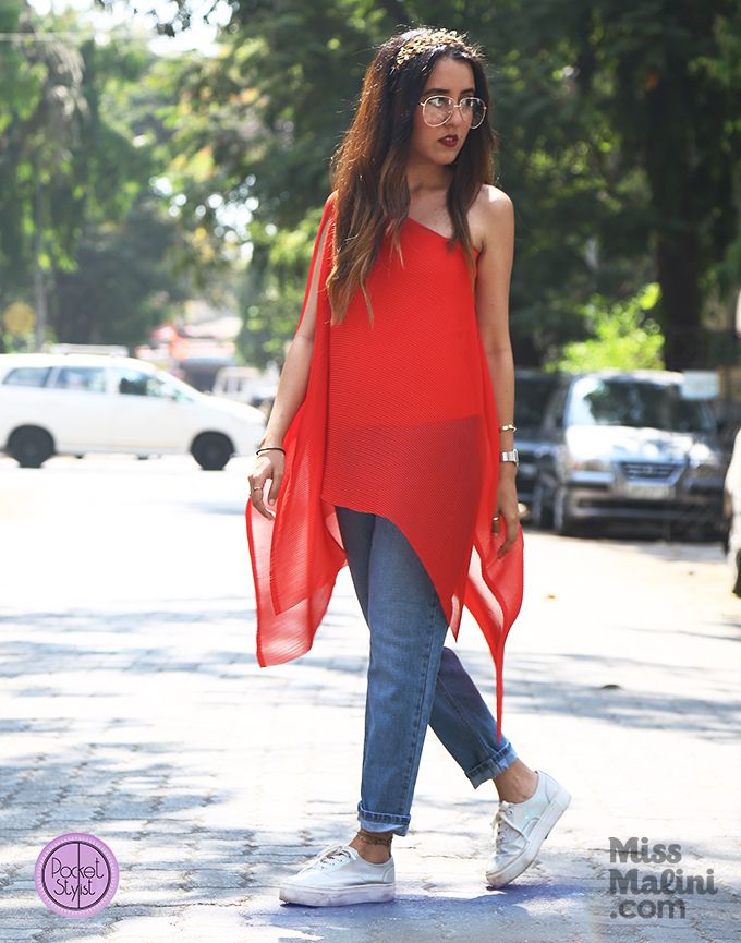 Pocket Stylist in top from Payal Khandwala and jeans from Topshop (Jabong)