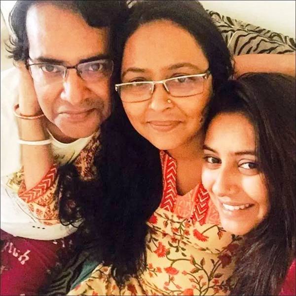 Pratyusha Banerjee and her parents