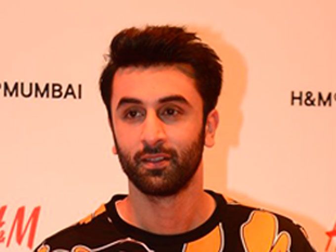 We Don’t Know What’s Cuter: Ranbir Kapoor Or His Sweatshirt!