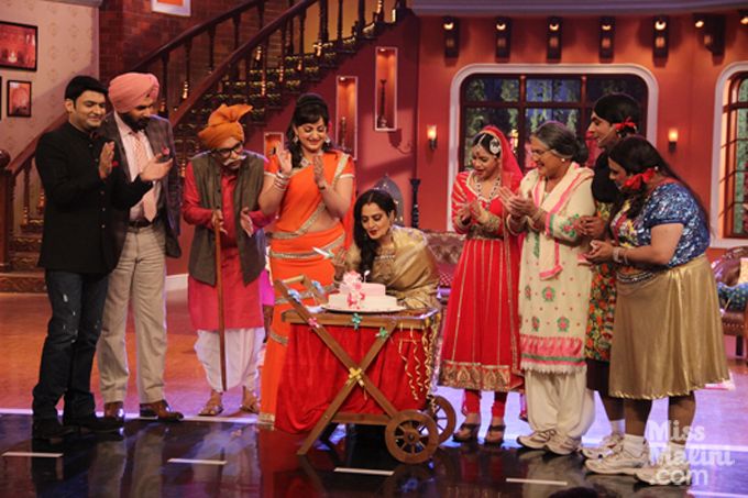 Rekha on the sets of Comedy Nights With Kapil