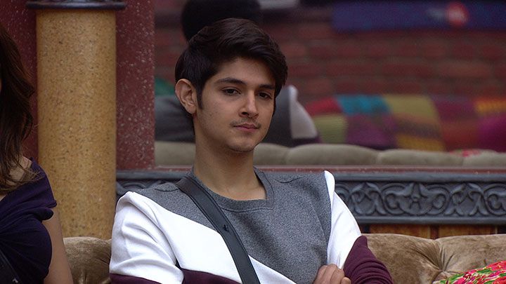 Bigg Boss 10: Rohan Mehra Has This Strange Clause In His Contract