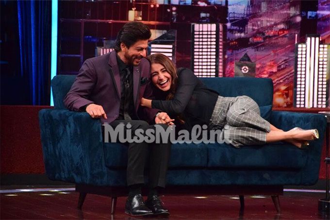 Hah! Shah Rukh Khan Has A Request For Anushka Sharma – And It’s Pretty Funny