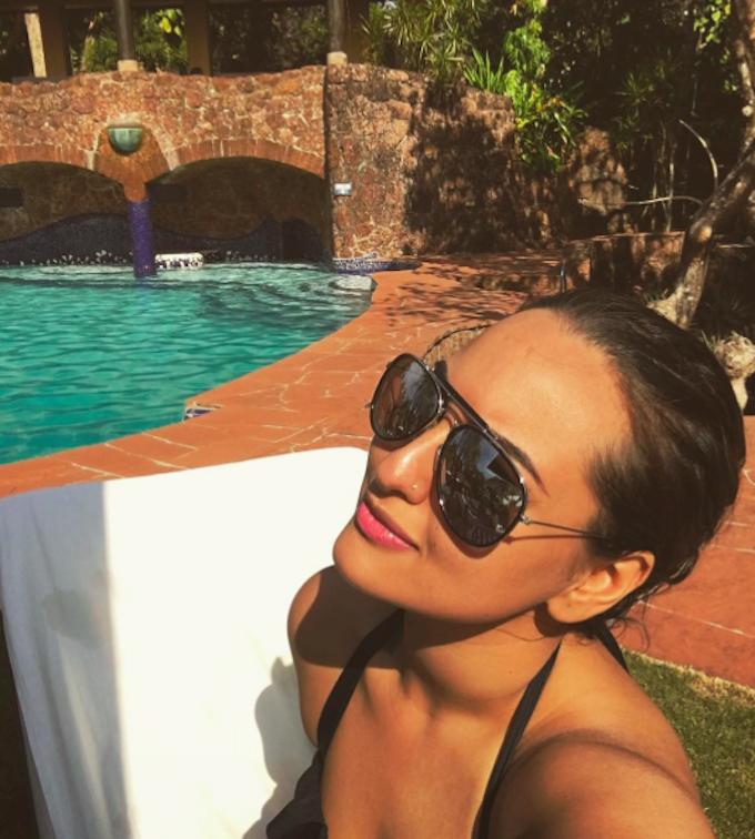 Sonakshi Sinha’s First Selfie Of The Year Is Beauty Goals AF!