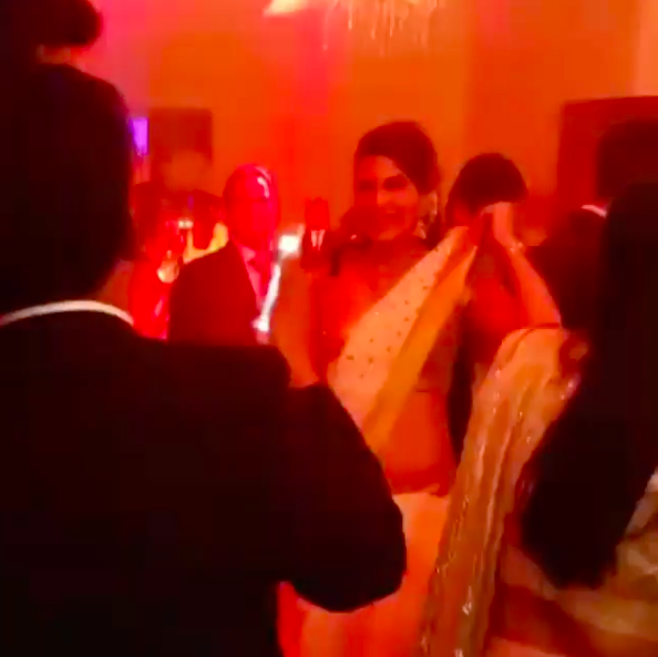 Video: Asin &#038; Rahul Sharma Dancing With Jacqueline Fernandez At Their Wedding Reception!