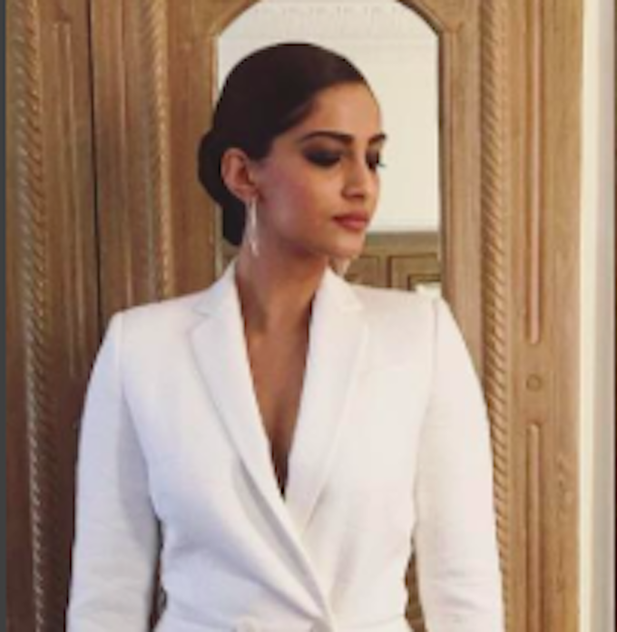 Sonam Kapoor’s All White Outfit Will Forever Be Etched In Your Memory!