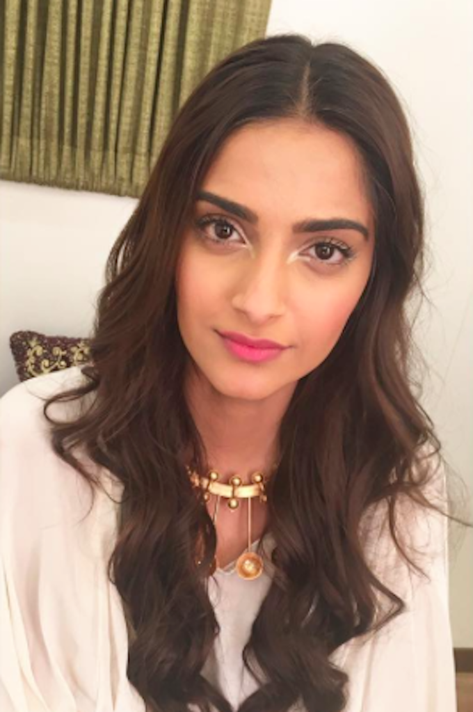 Sonam Kapoor Has The Perfect Outfit For A Toga Party!