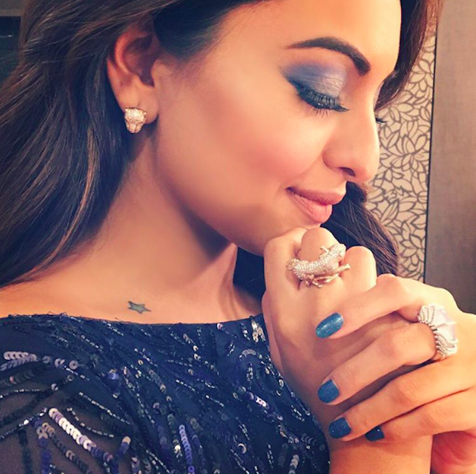 5 Products You Need To Pull Off Sonakshi Sinha’s Glam Look