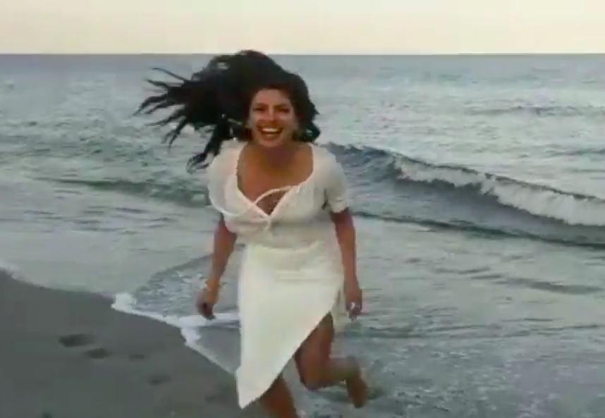 Video: Priyanka Chopra Looks Like The Happiest Person On The Sets Of Baywatch