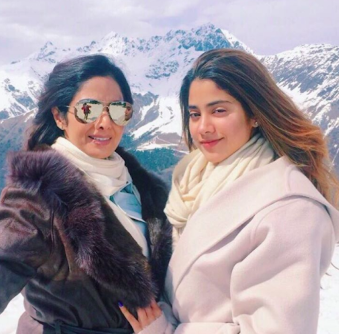 Bollywood’s Most Fashionable Celebrity Mothers & Daughters!