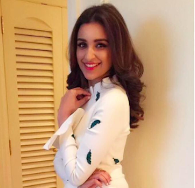 Parineeti Chopra Paints A Pretty Picture While Showing Off Her Toned Legs!