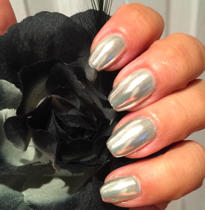 This Cool Manicure Will Take Your Nailfie Game To The Next Level