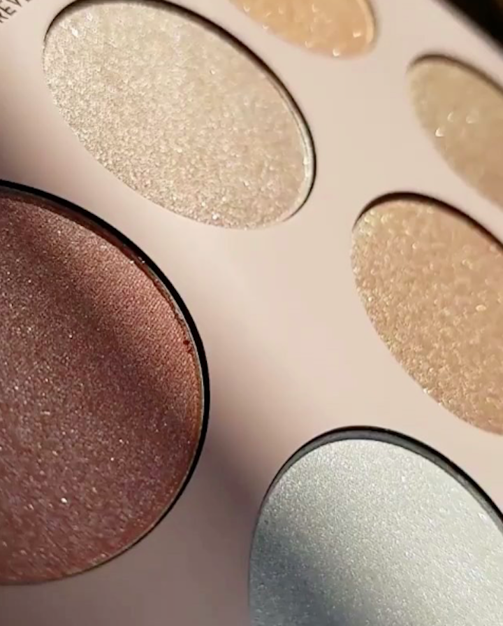 This Highlighter Palette Is All That Anyone Can Talk About