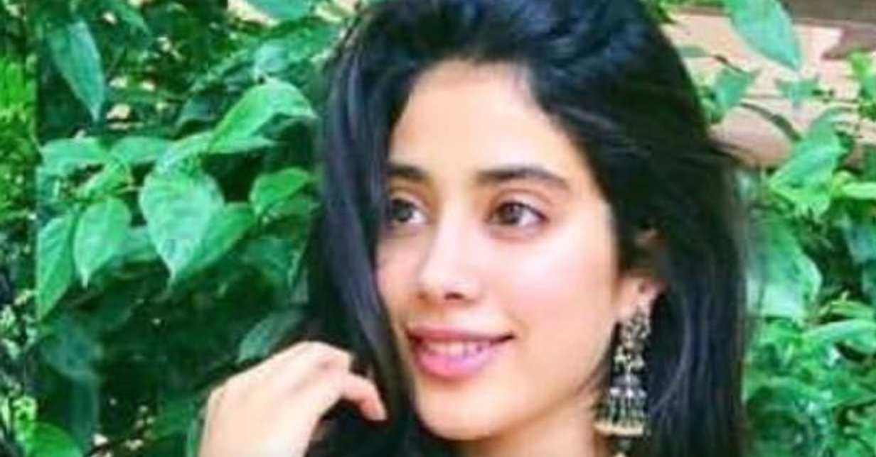 Check Out This Photo Of Jhanvi Kapoor Looking Stunning In Her Desi Attire