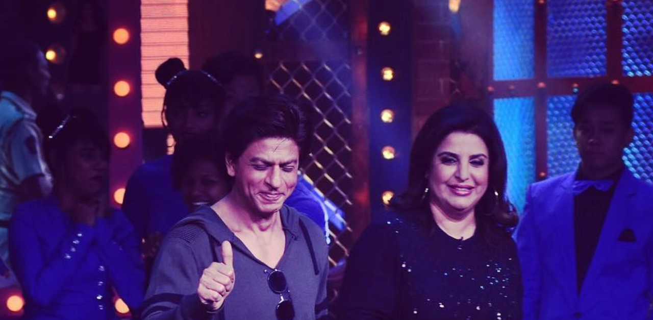Aww! Here’s An Adorable Photo Of When Shah Rukh Khan Surprised BFF Farah Khan