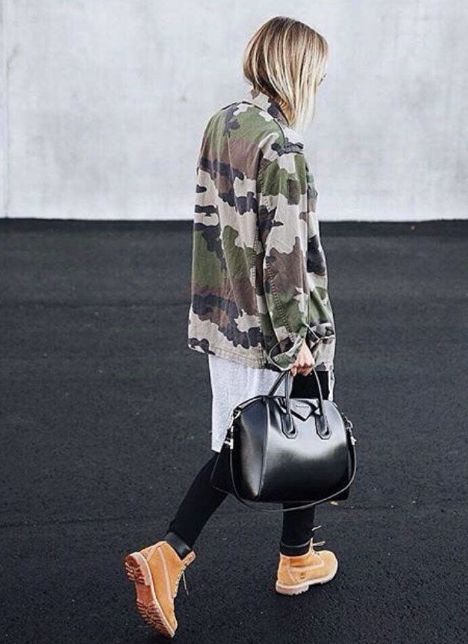 You must have a camouflage jacket to instantly add the amry vibe to any outfit! (@fashion_signature on Instagram)