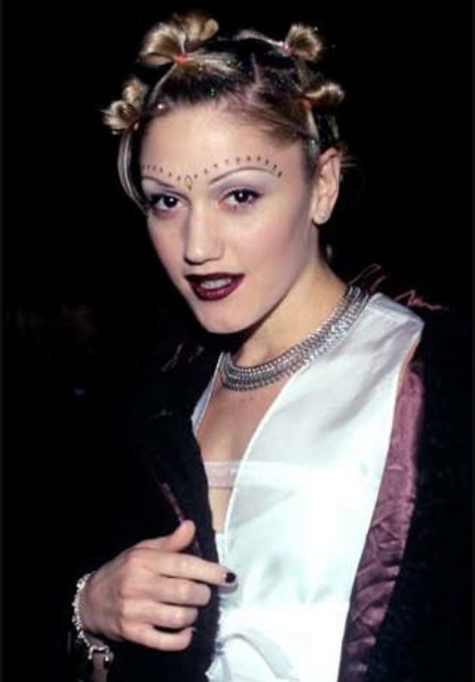 Gwen Stefani seemed to have a serious style addiction for bindis in the late 90s