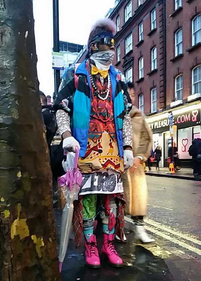 Street style spotting at London Fashion Week (Source: @kazki_isobe on Instagram)