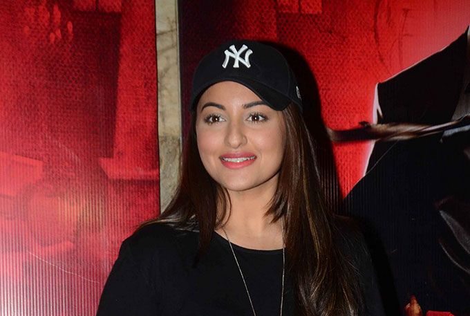 Sonakshi Sinha Wears A Baseball Cap With Heels – And It’s Quite Cool!