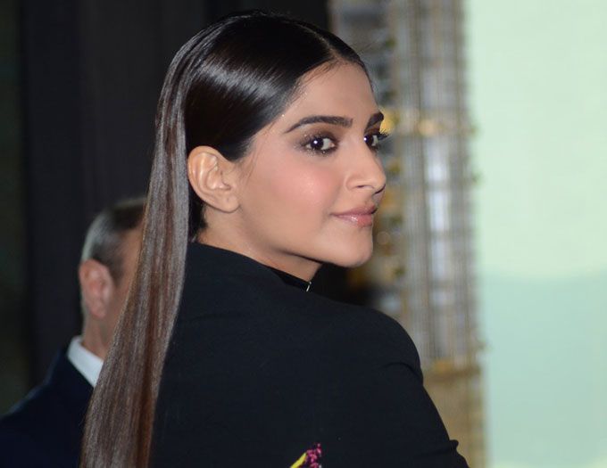 Sonam Kapoor Has A Surprise Coming & Here Are Photos!