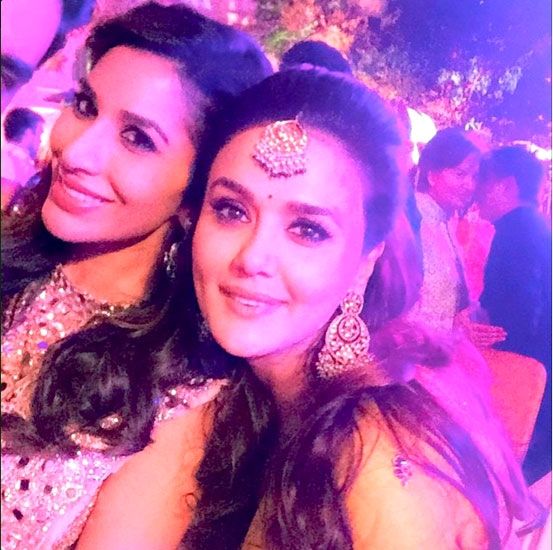 All The Inside Details From Preity Zinta & Gene Goodenough’s Wedding!