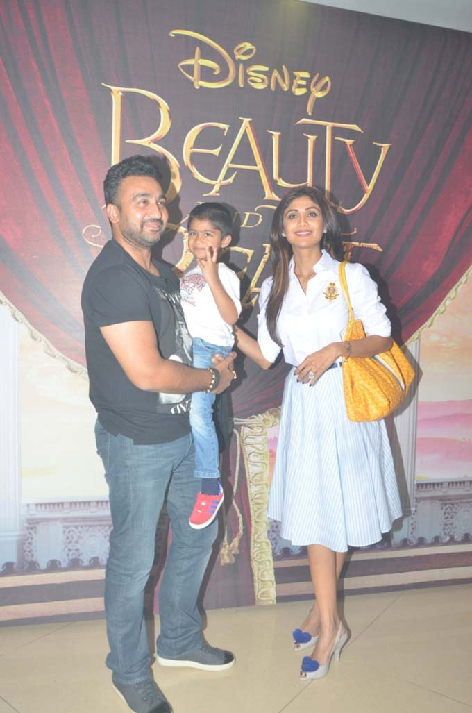In Photos: Madhuri Dixit, Shilpa Shetty &#038; Rahul Dravid Watched Beauty And The Beast In Mumbai