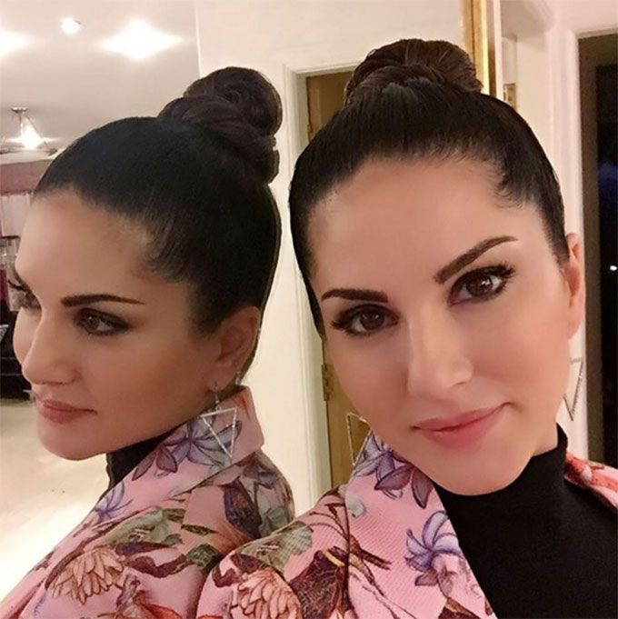Sunny Leone Shows Us How To Dress Up A Basic Black Look In The Simplest Way!