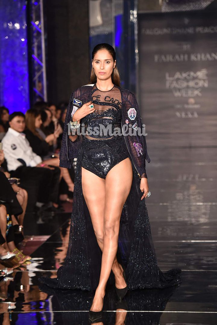 Ujjwala Raut for Falguni Shane Peacock x Farah Khan at Lakme Fashion Week Winter/Festive 2017