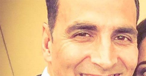 Check It Out: Akshay Kumar Just Took The “Selfie Of A Lifetime”
