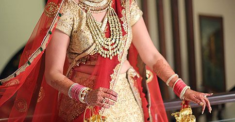 This Popular Bollywood Singer Just Got Married And The Photos Are GORGEOUS!