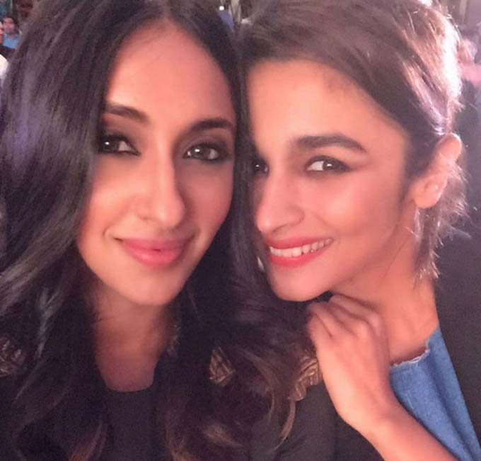 15 Pictures Of Alia Bhatt’s BFF Akansha Ranjan That’ll Make You Have A Crush On Her!