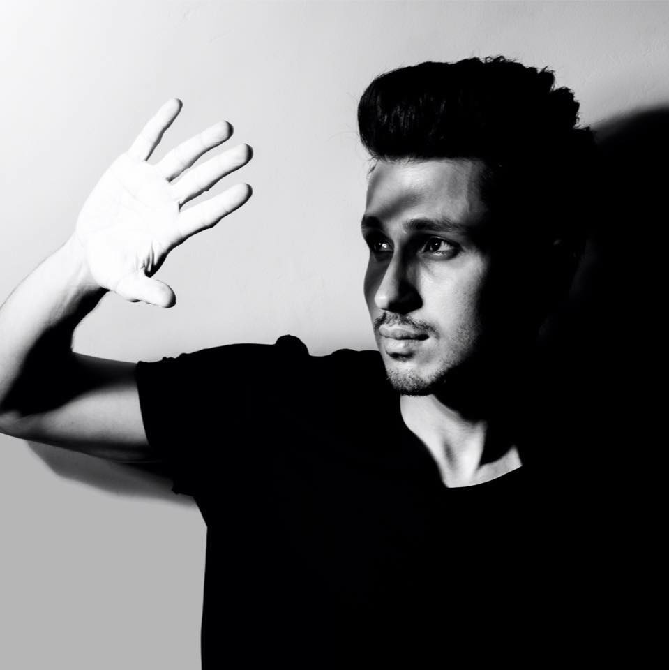 Meet Amol Parashar – The TVF Guy We Are Currently Crushing On!