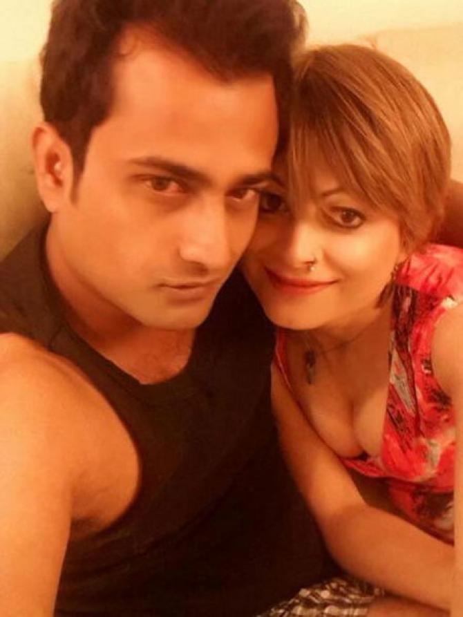 Bobby Darling Is Divorcing Her Husband Due To Domestic Violence And Unnatural Sex