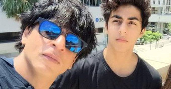 Here’s How Shah Rukh Khan Reacted When Asked About Aryan’s Girlfriends
