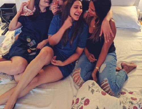 Photos: Alia Bhatt Chilling With Her Girl Gang