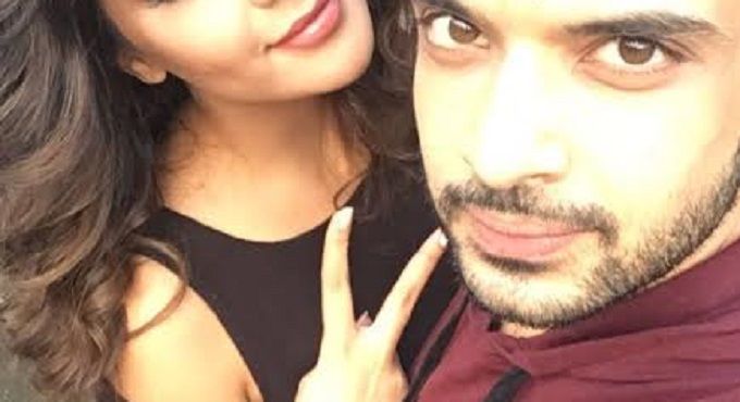 This Bollywood Actress Is Starring In A Music Video With Karan Kundra!