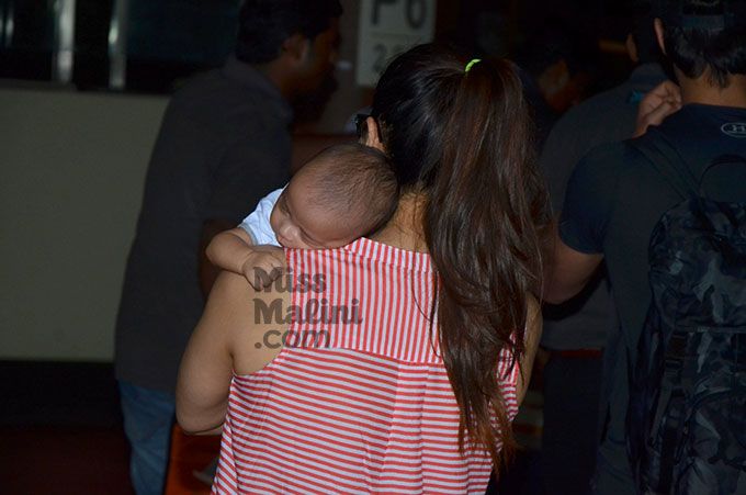 Airport Spotting: Arpita Khan &#038; Aayush Sharma Return To Mumbai With Baby Ahil