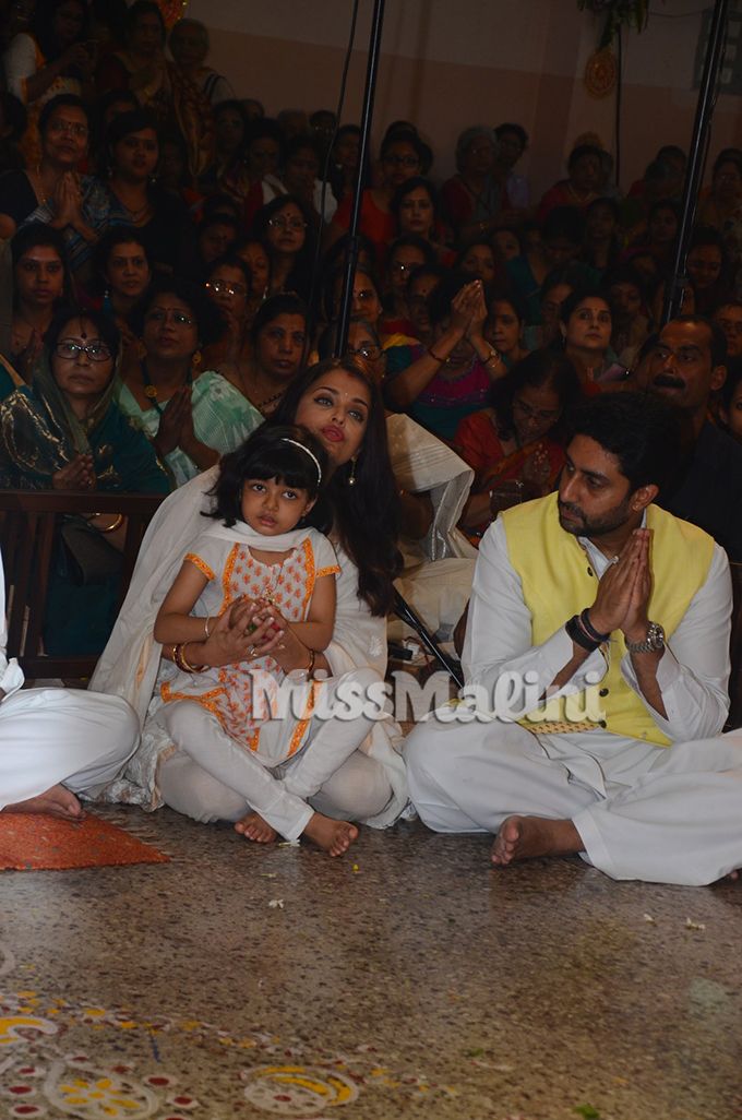 Bachchans at Durga Puja
