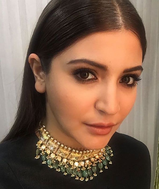 Anushka Sharma In This Sabyasachi Outfit Looks Gorgeous Beyond Words!