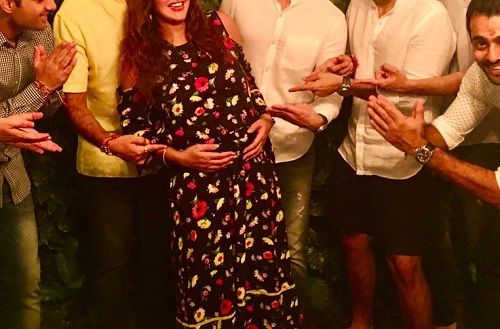 Esha Deol Flaunts Her Baby Bump In This Adorable Family Photo