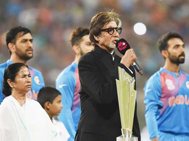 Complaint Lodged Against Amitabh Bachchan For Singing The National Anthem Incorrectly!