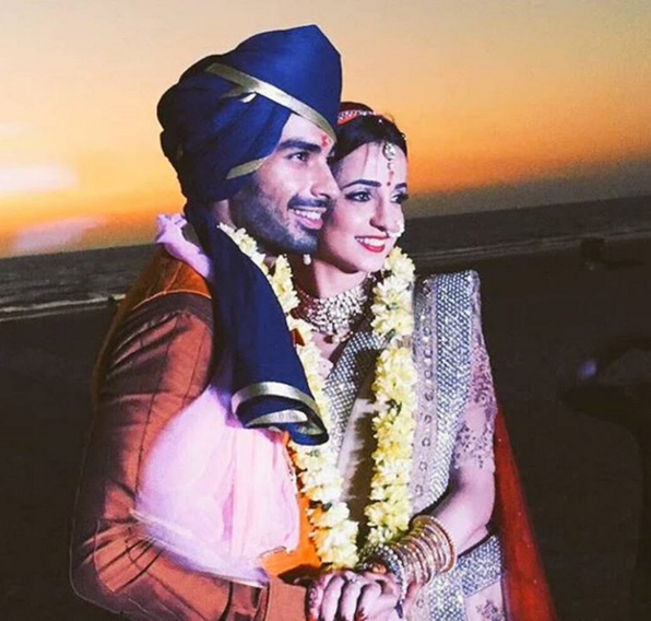 Here’s The First Photo Of Sanaya Irani &#038; Mohit Sehgal As A Married Couple!
