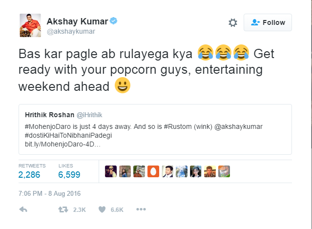 Akshay Kumar &#038; Hrithik Roshan’s Twitter Chat Is As Cool As They Are!