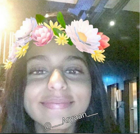 Suhana Khan Looks Cute In This Snapchat Selfie!