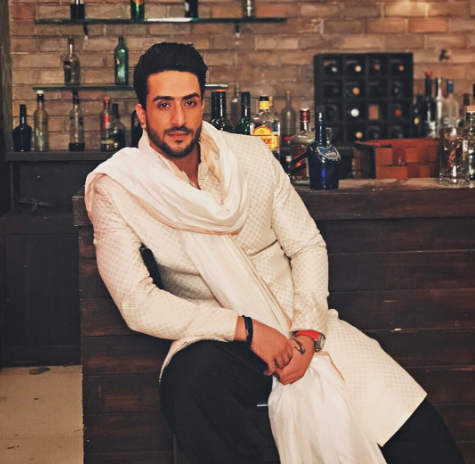 Aly Goni Announced His Departure From Ye Hai Mohabbatien With The Sweetest Message For Karan Patel