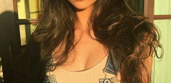 Suhana Khan Looks Sun-Kissed In This Gorgeous Photo