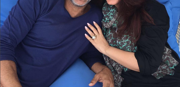 Akshay Kumar Posted A Loved-Up Photo With Twinkle Khanna!