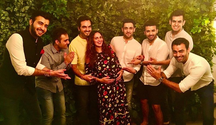 Esha Deol and Bharat with the Takhtani brothers