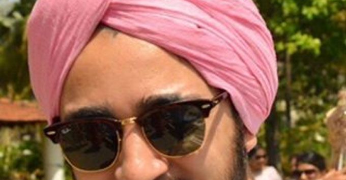 Holy Wow! This Bollywood Hottie Looks Unrecognizable As A Sardar!