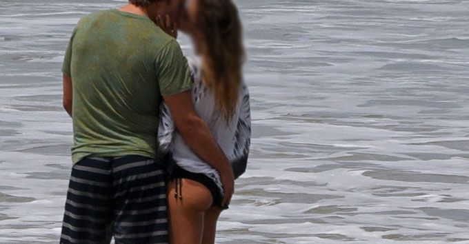 SO HOT: This Sportsman &#038; Model Had A Super PDA-Filled Day At The Beach!